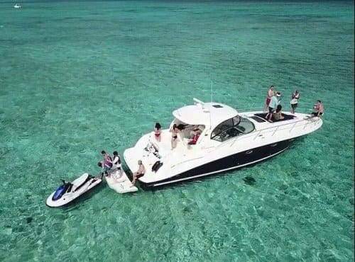 Sea-Ray-42-with-jetski-from-cayman-yacht-charters