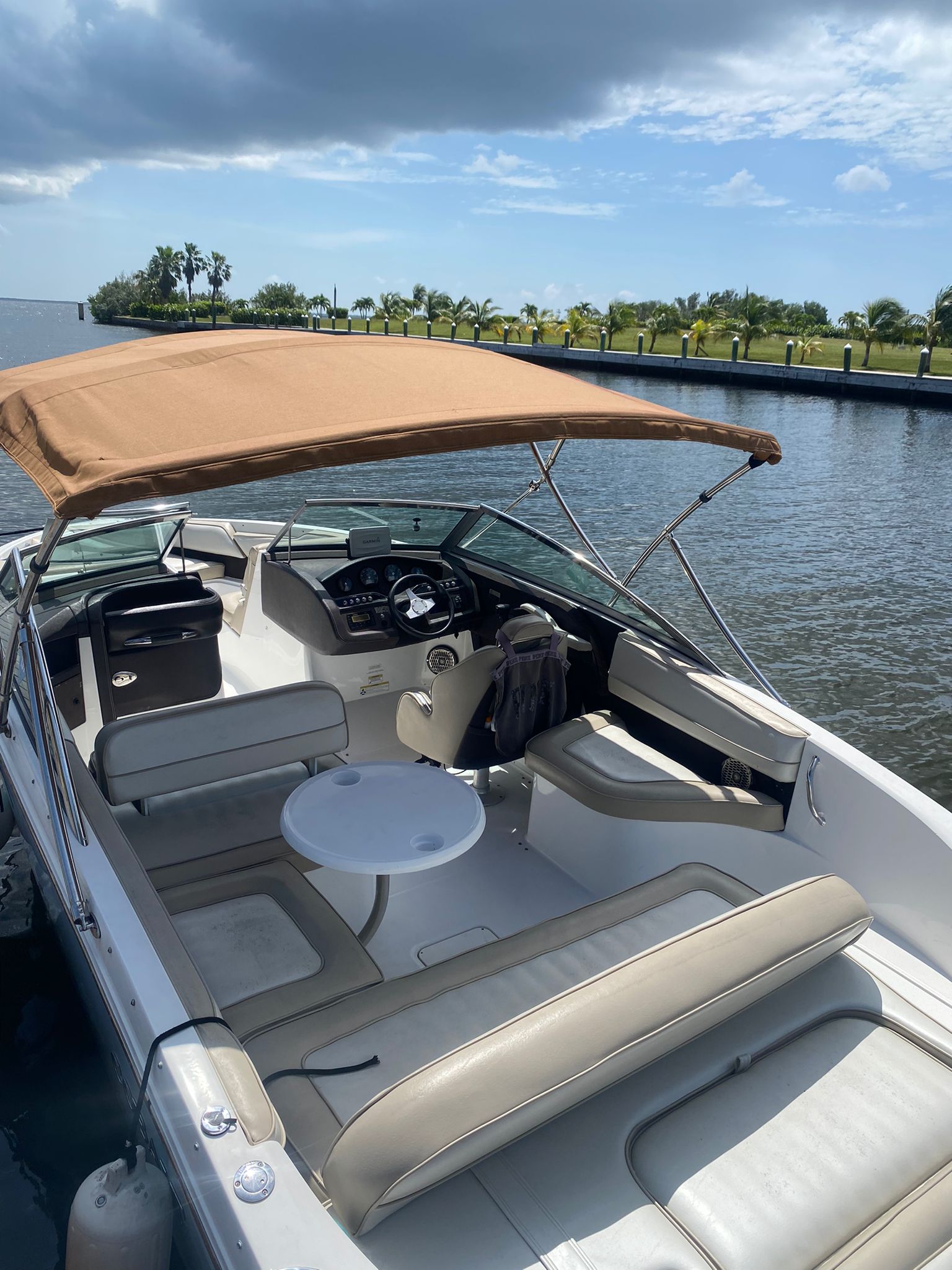 boat charters in the Cayman Islands