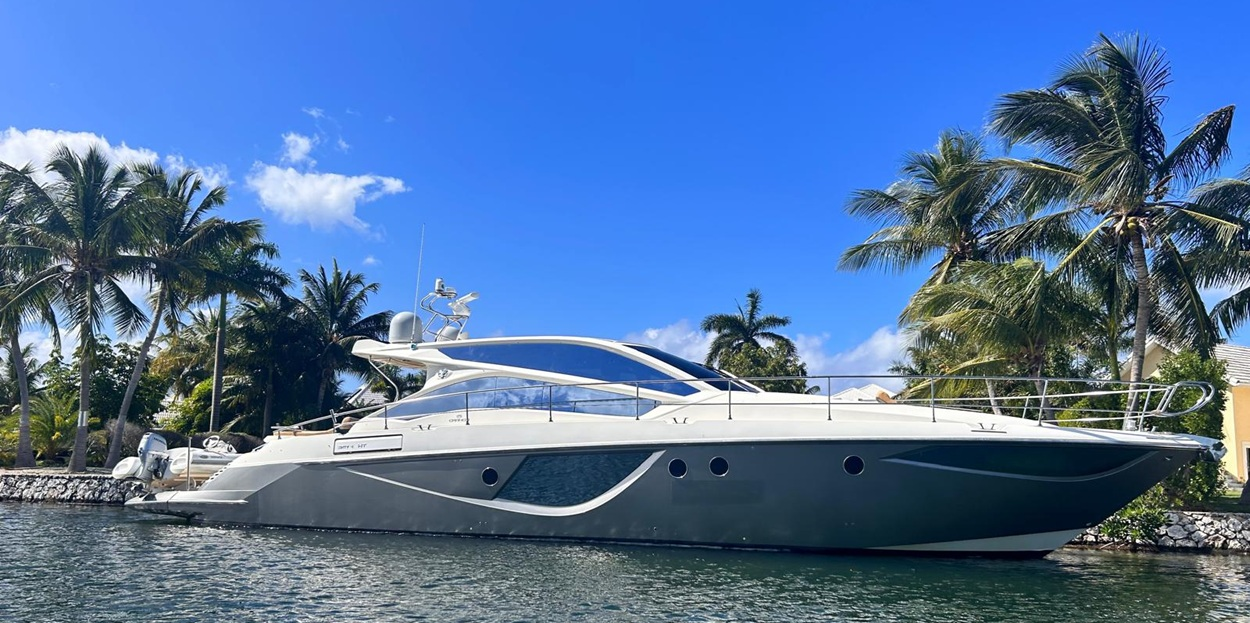 1 - cranchi 64 luxury charter cayman