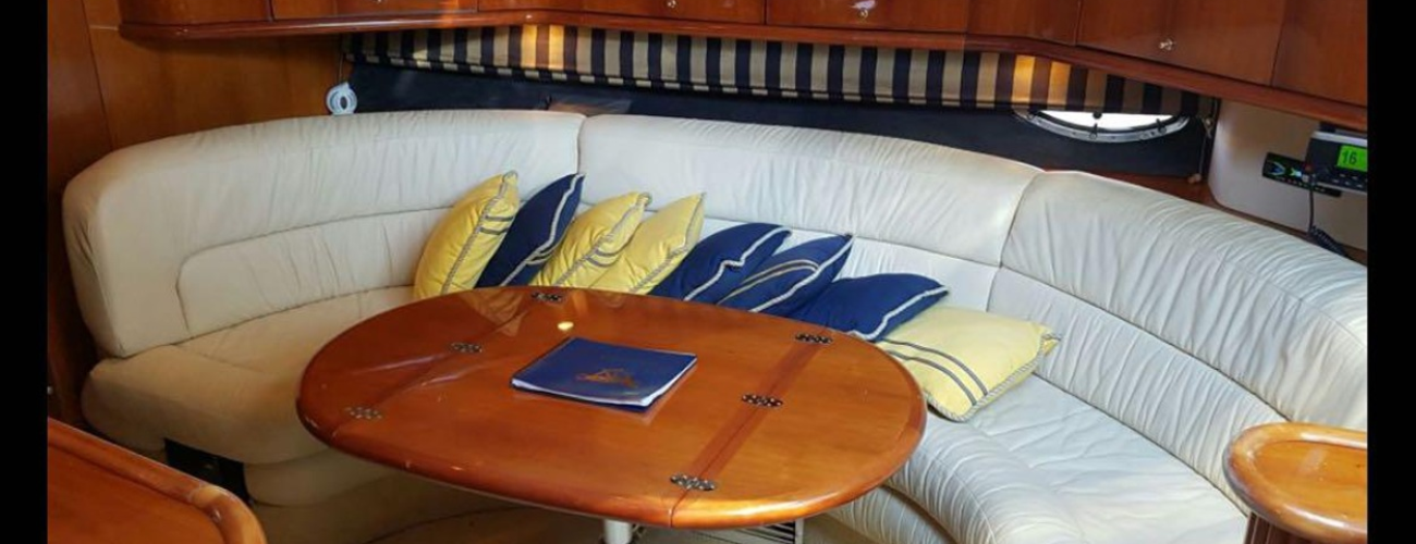 5- sunseeker interior